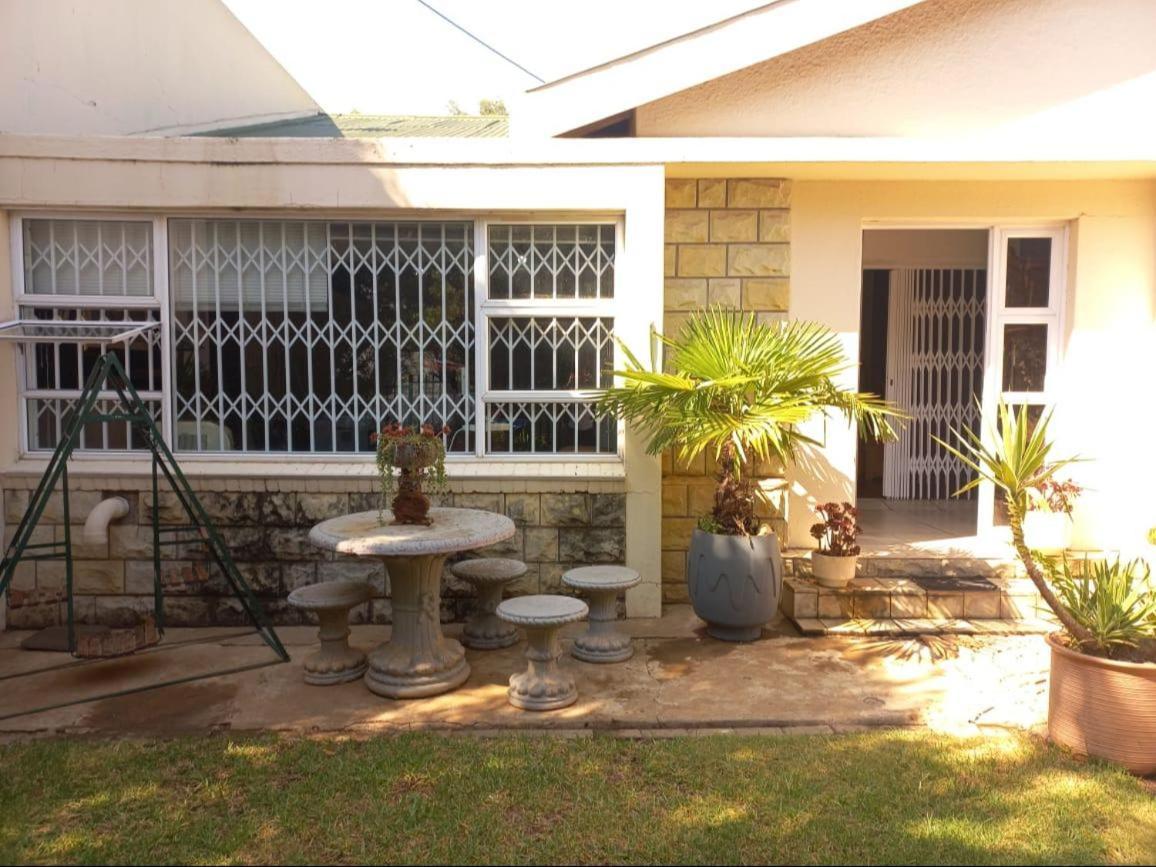 בלומפונטייין Anri Guesthouse מראה חיצוני תמונה