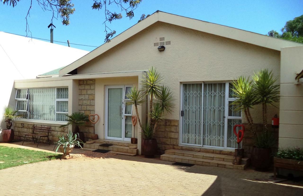 בלומפונטייין Anri Guesthouse מראה חיצוני תמונה